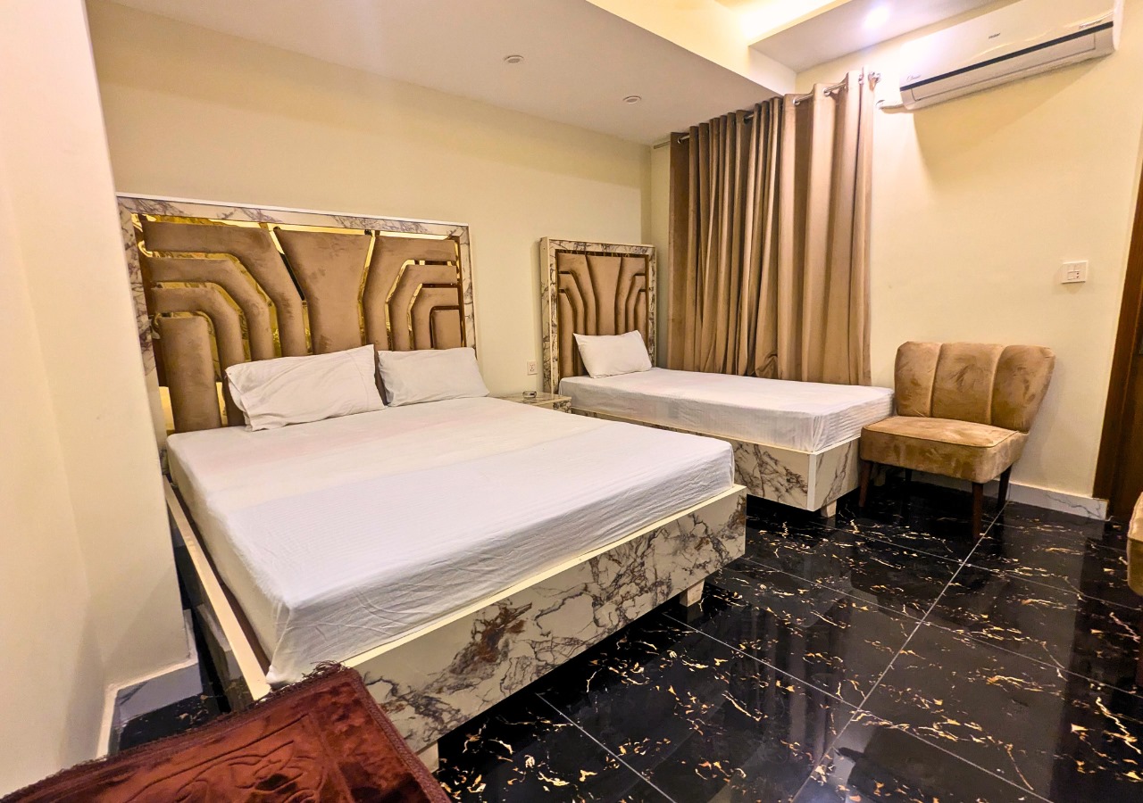 Deluxe Triplet Bedroom